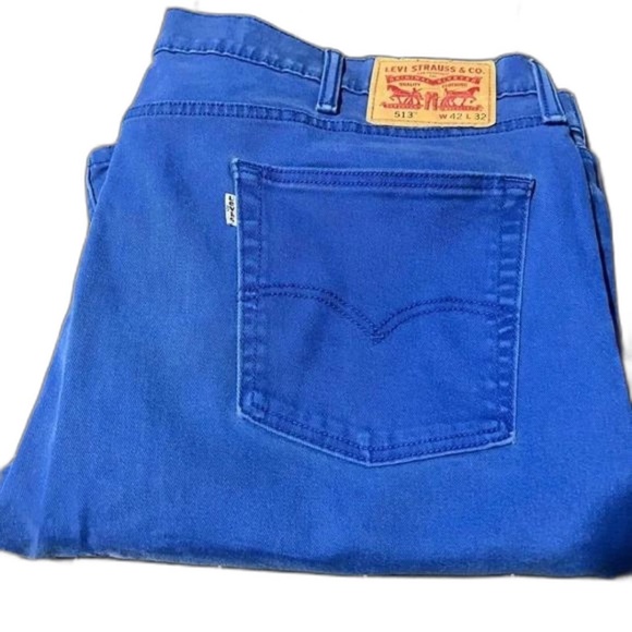 True Blue Levi’s Jeans - Picture 1 of 7
